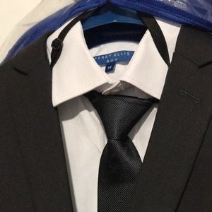 Boy size 14 (5pcs Slim Fit Perry Ellis Suit)